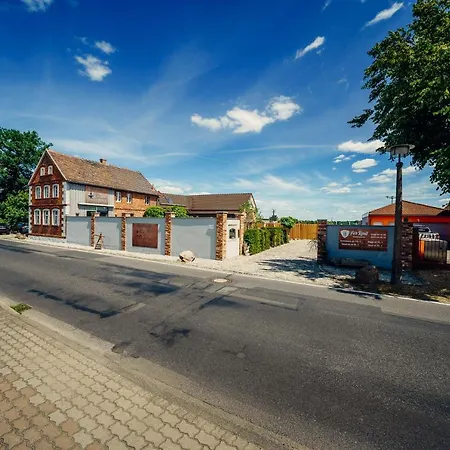 Altes Gewoelbe Mit Sauna Und Whirlpool Im Aussenbereich Elsterheide Exterior photo