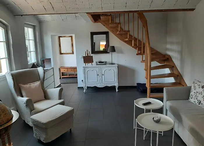 Altes Gewoelbe Mit Sauna Und Whirlpool Im Aussenbereich